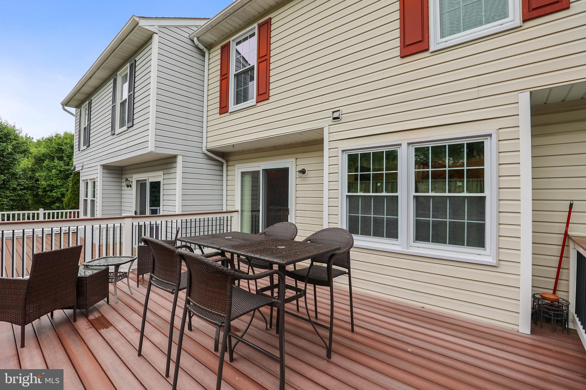 FOXBOROUGH FARMS - Residential
