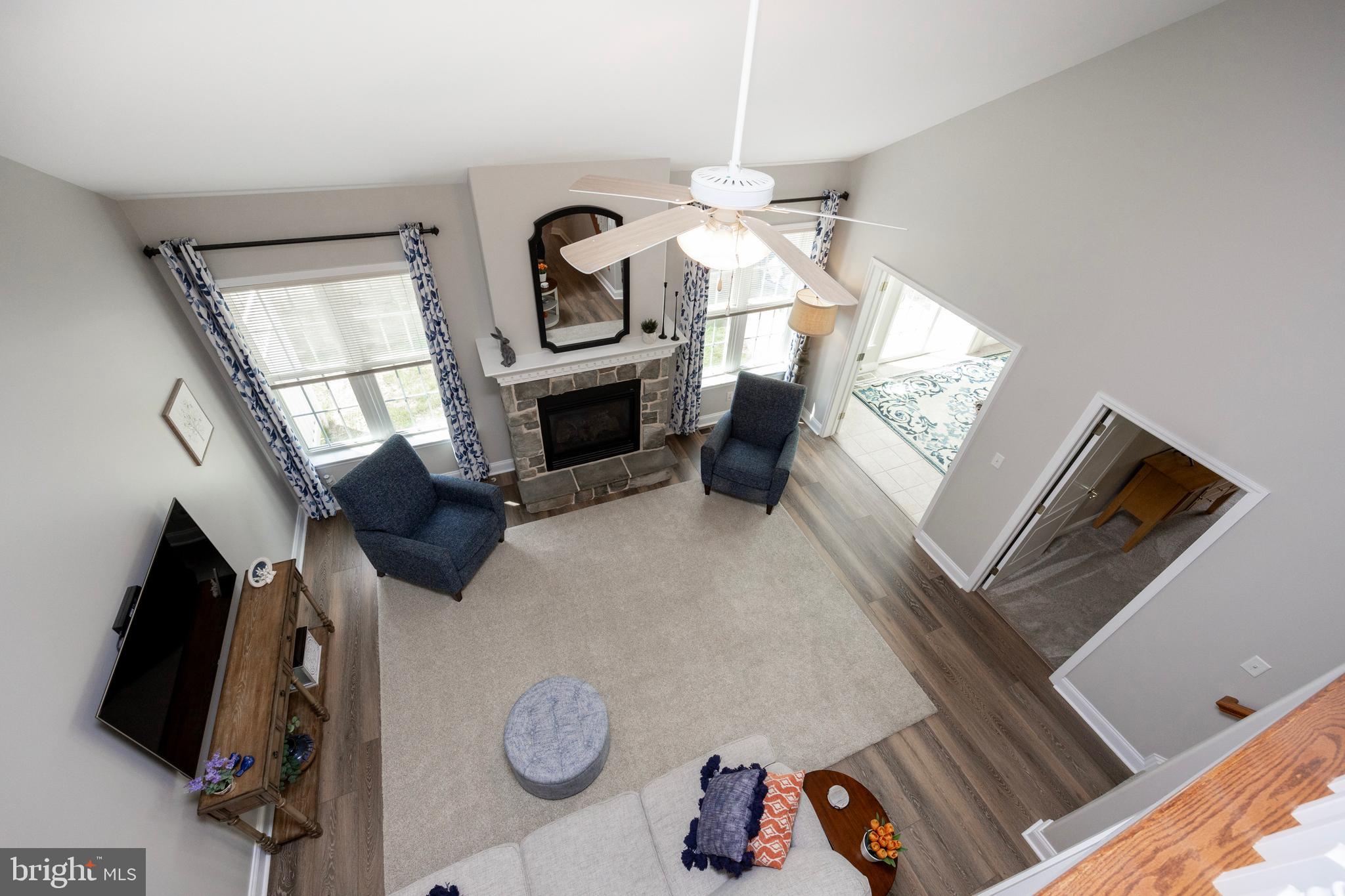 THE WOODS AT ROCK RAYMOND - Residential