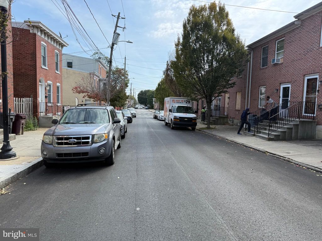 Photo of 31 E 22nd St, WILMINGTON, DE 19802 (MLS # DENC2091546)