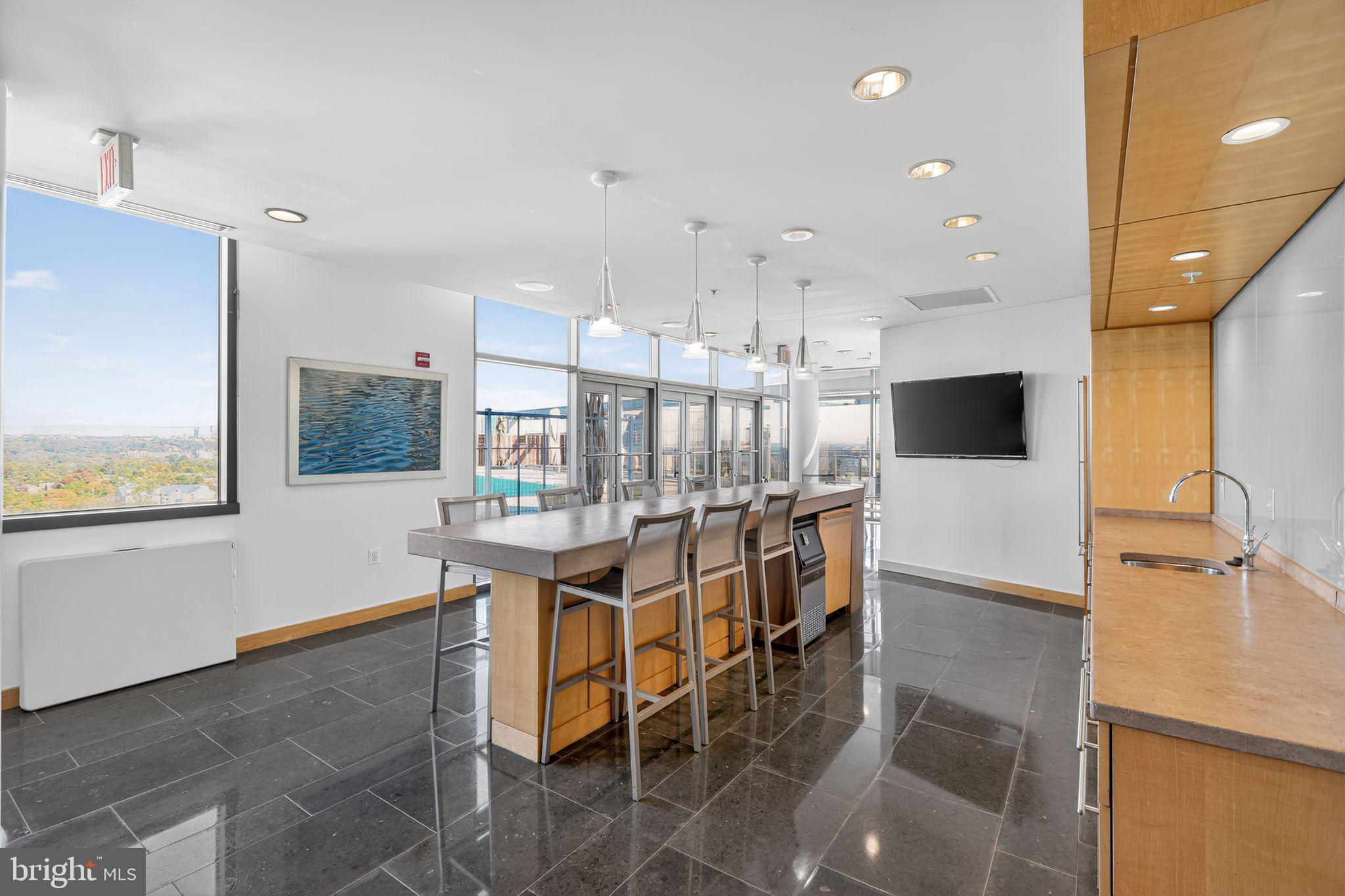 RADNOR - FORT MYER HEIGHTS - Residential