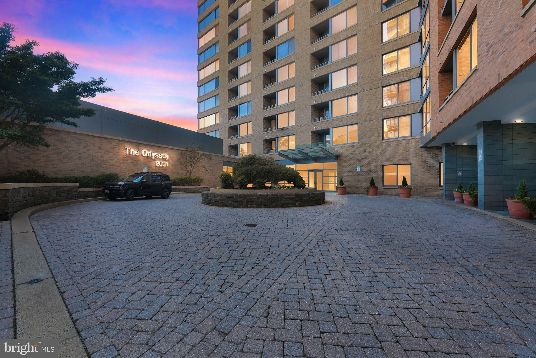 2001 15TH STREET N 420