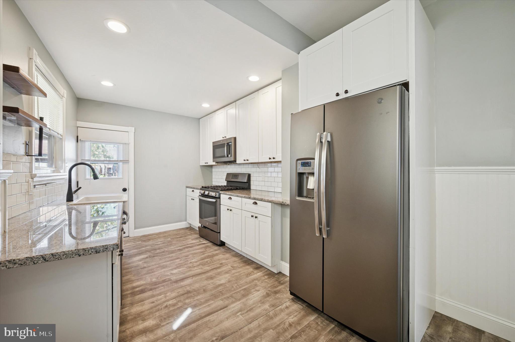 PORT RICHMOND - Residential