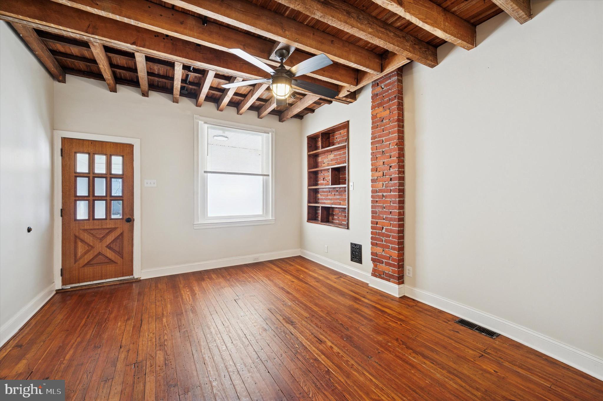 PORT RICHMOND - Residential