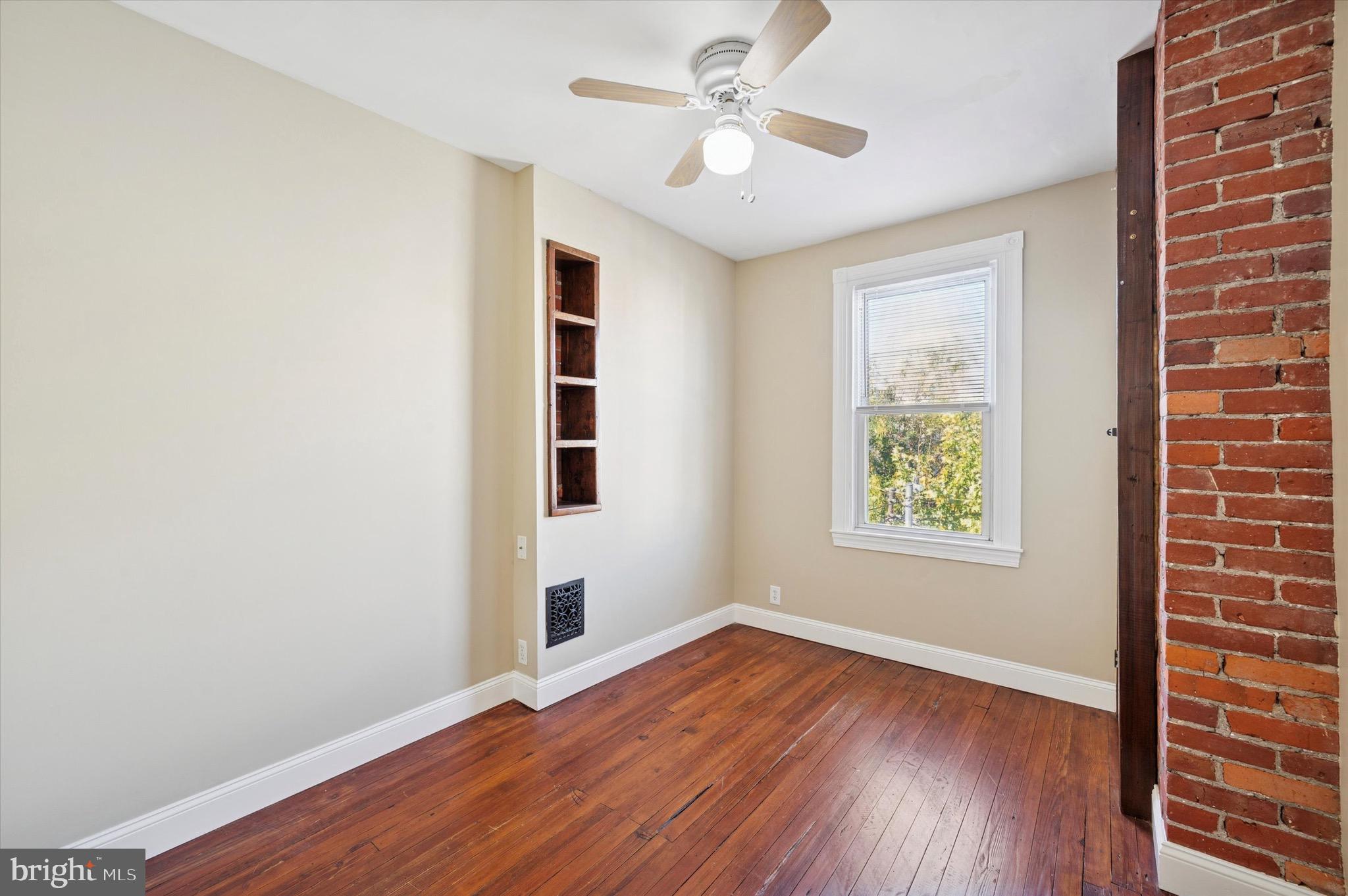 PORT RICHMOND - Residential