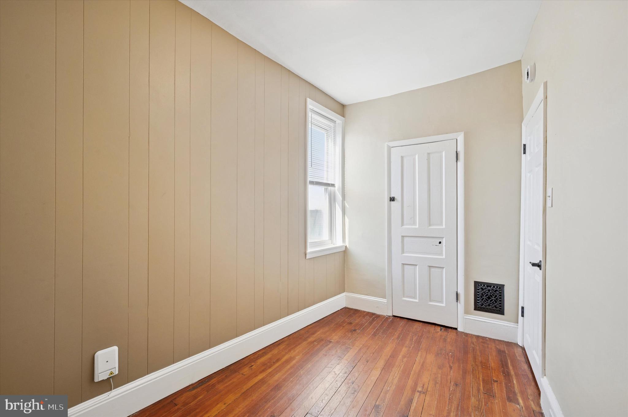 PORT RICHMOND - Residential