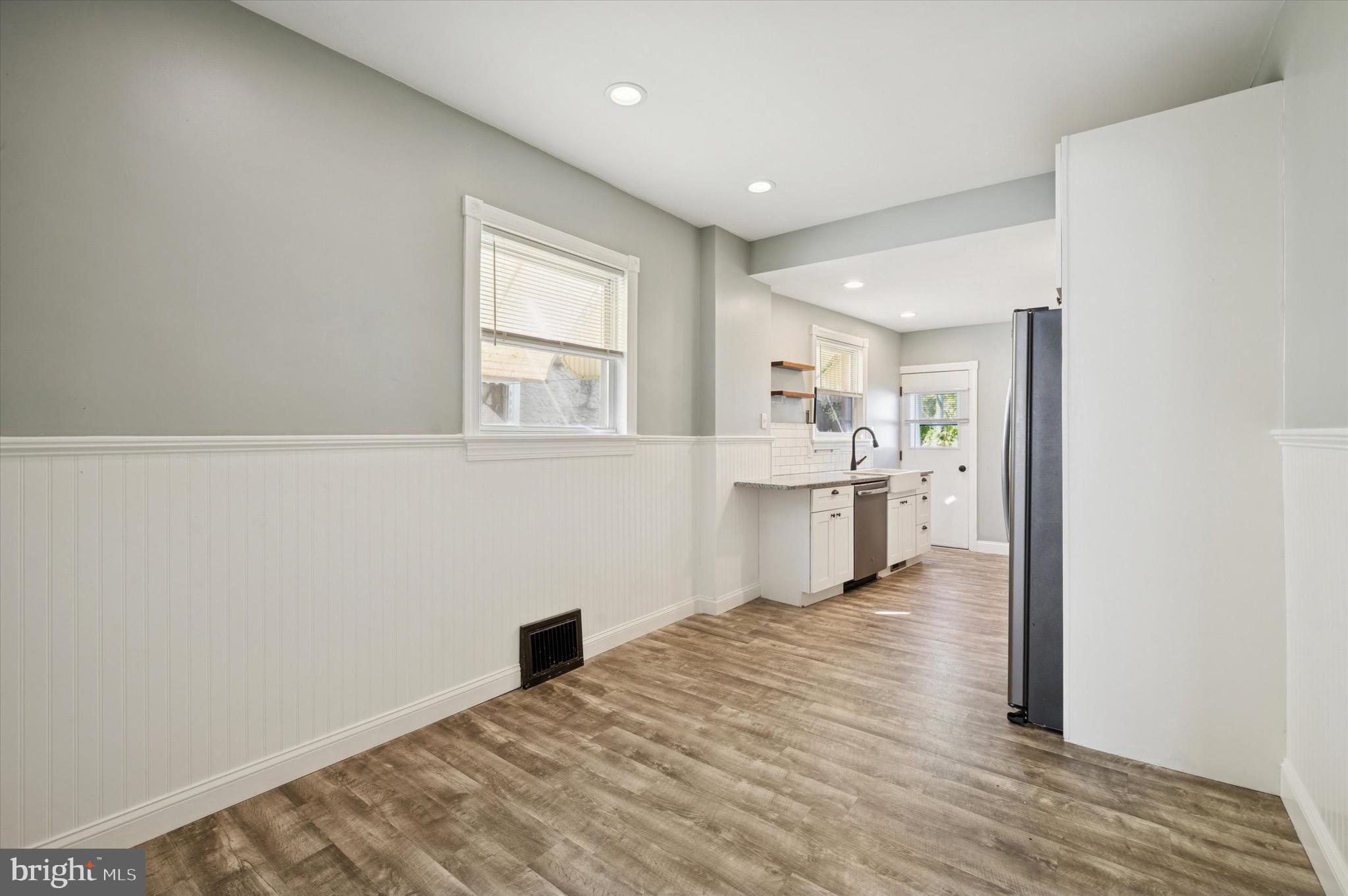 PORT RICHMOND - Residential