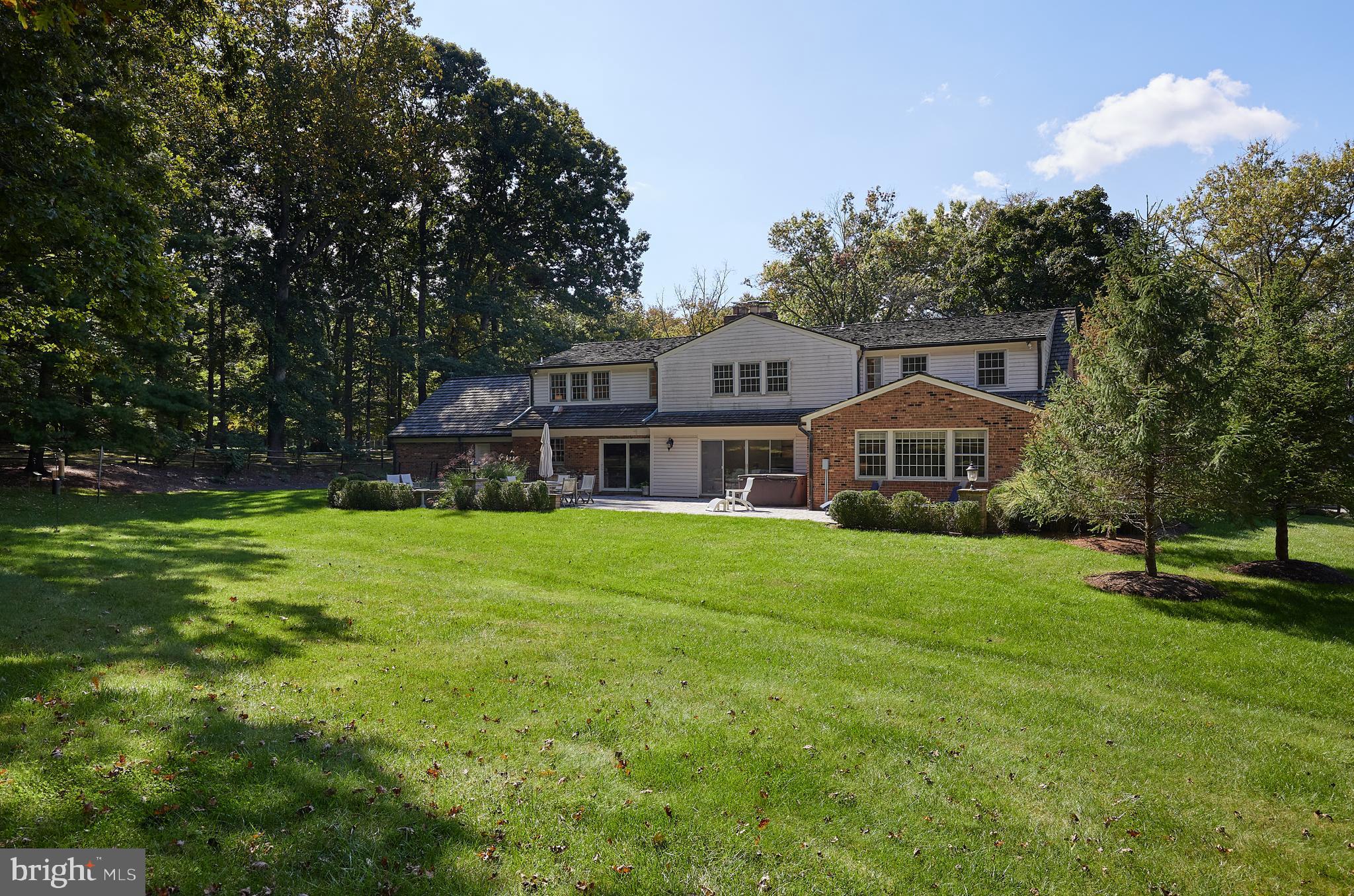 POTOMAC FALLS - Residential