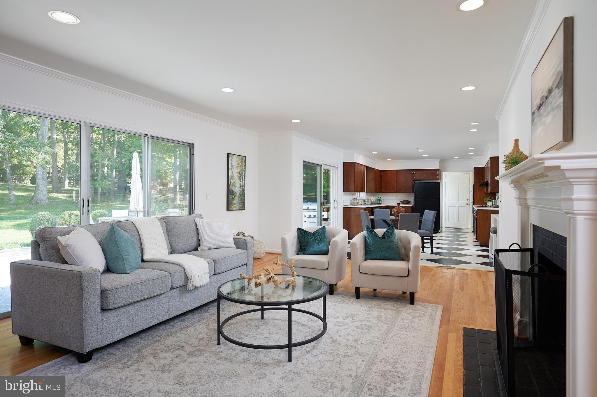 POTOMAC FALLS - Residential