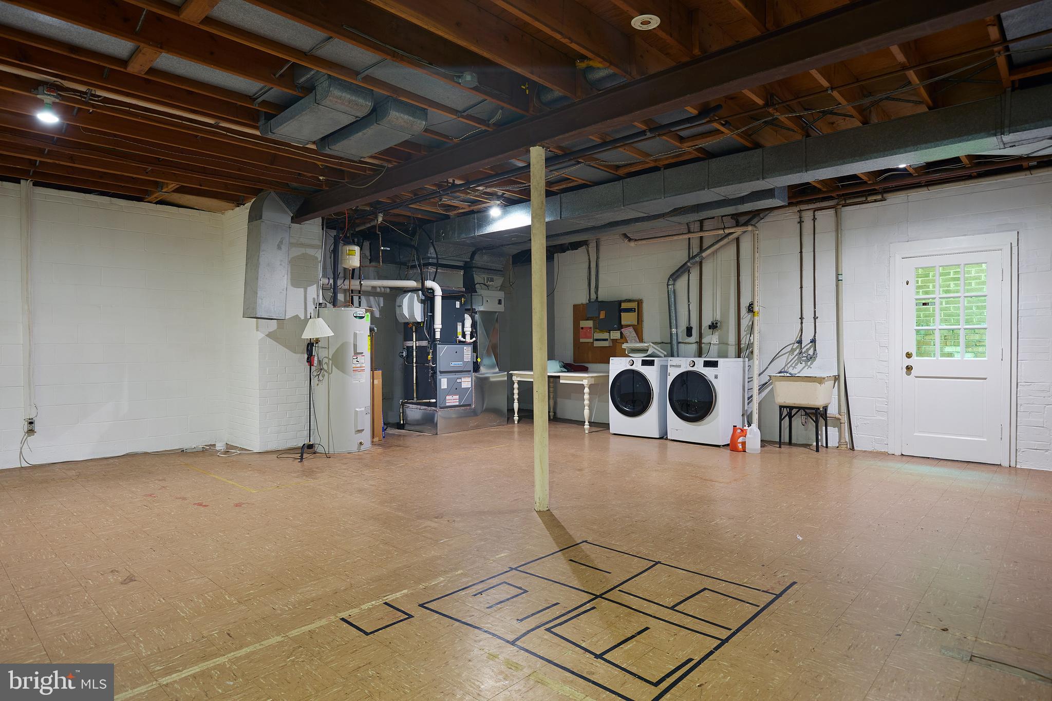 POTOMAC FALLS - Residential