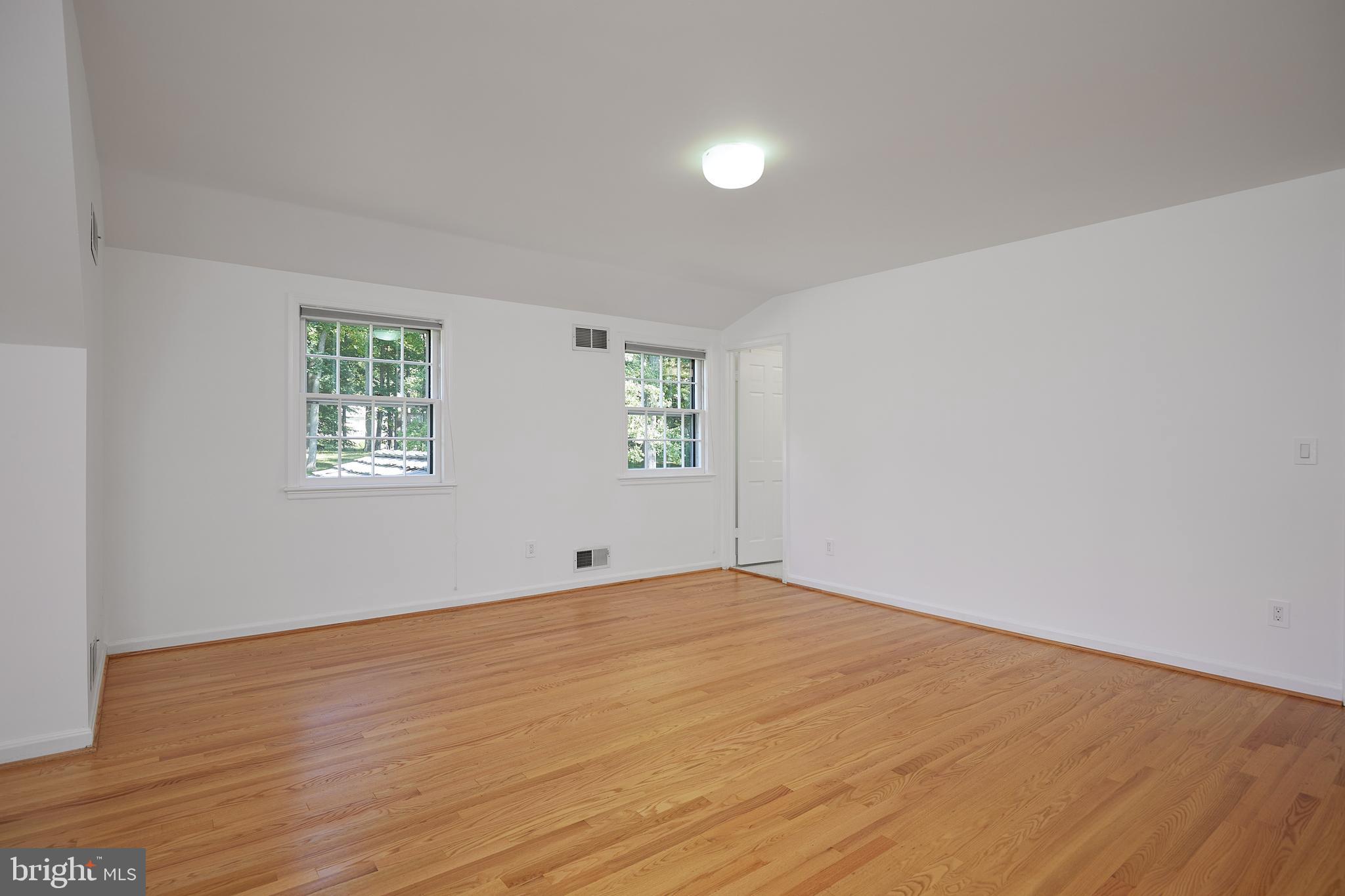 POTOMAC FALLS - Residential