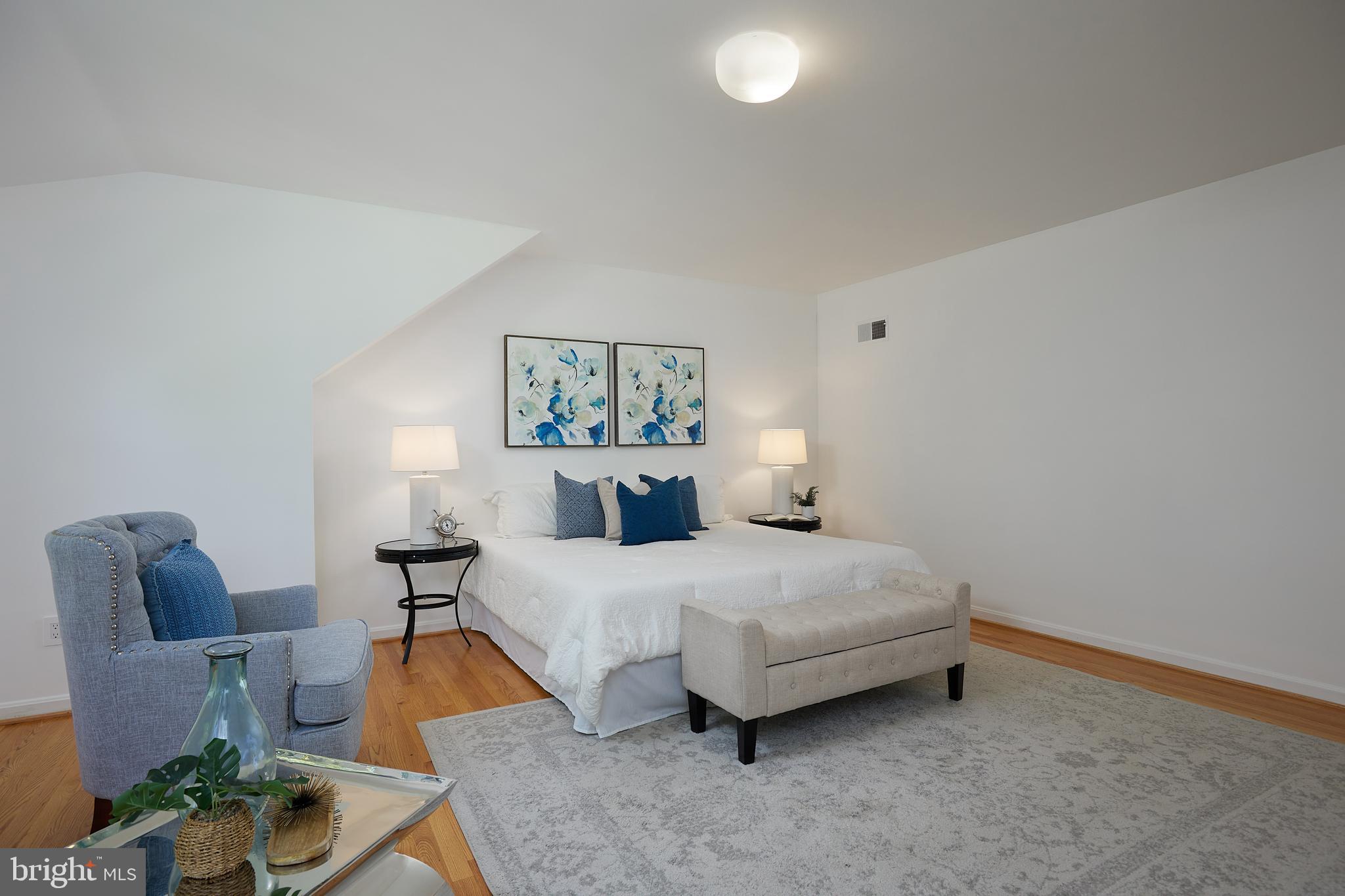 POTOMAC FALLS - Residential