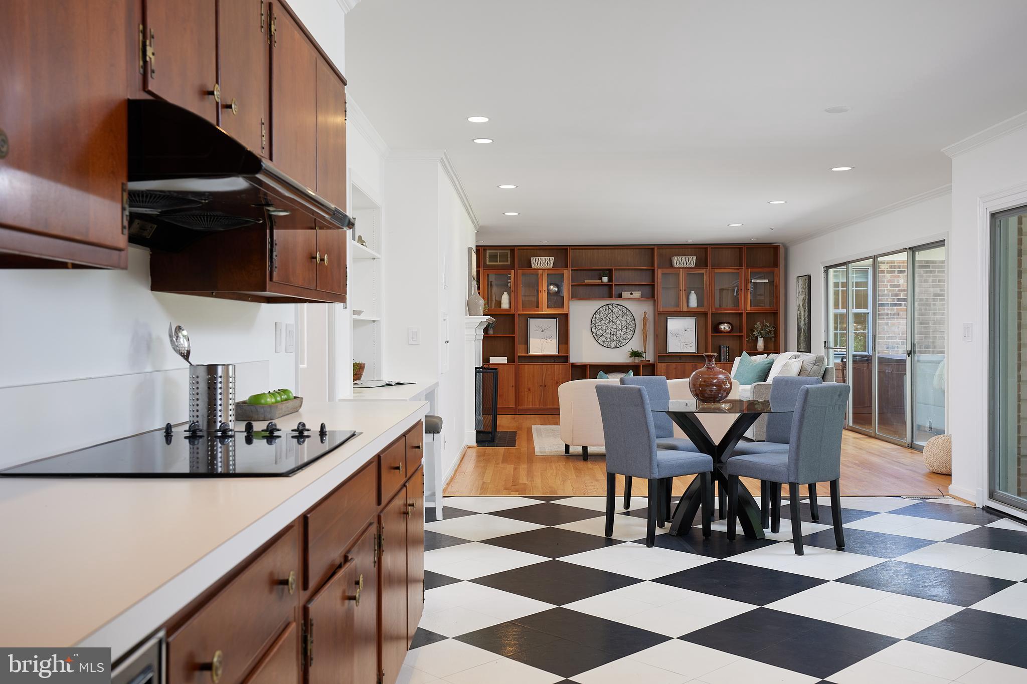 POTOMAC FALLS - Residential