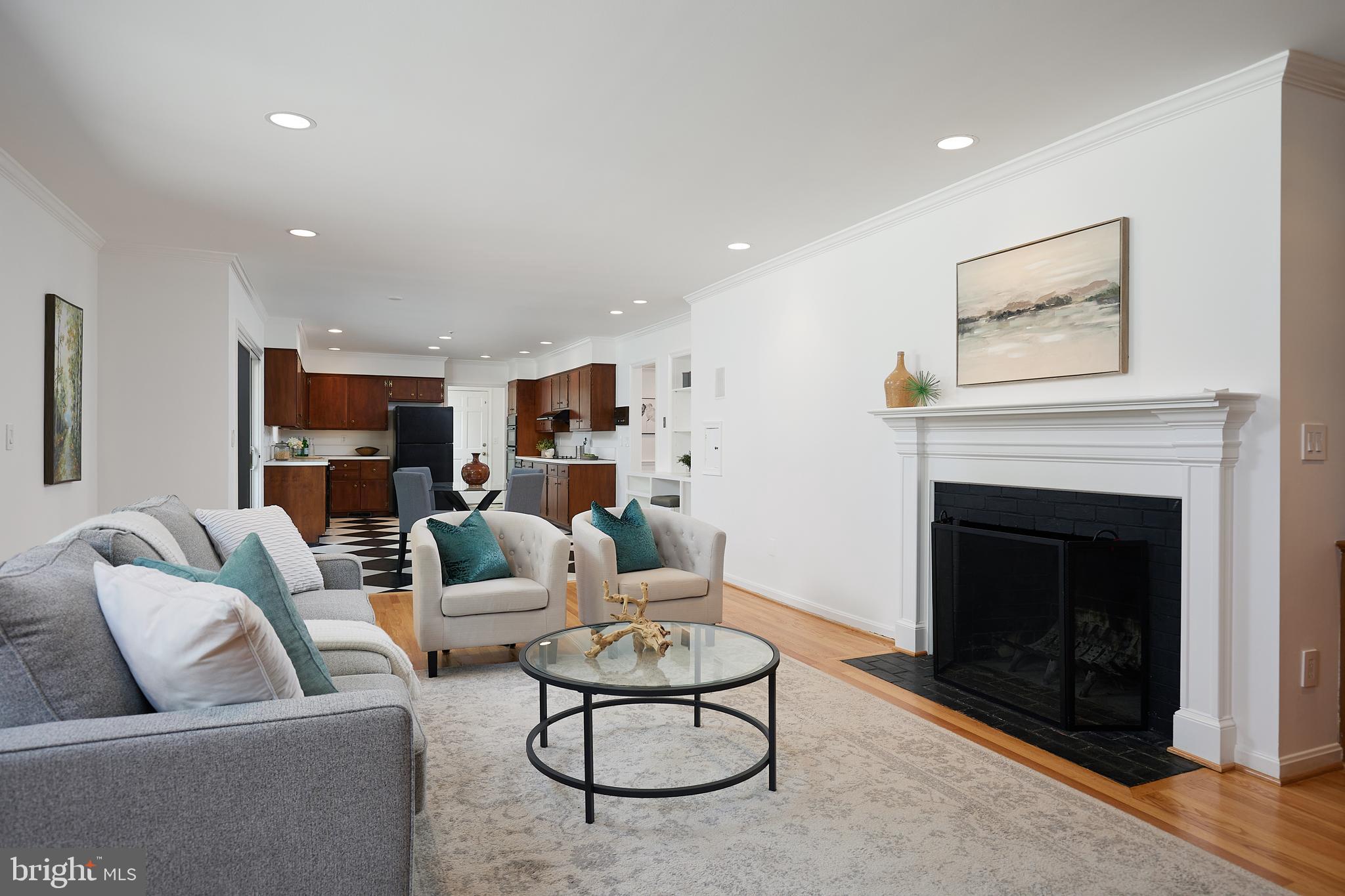 POTOMAC FALLS - Residential