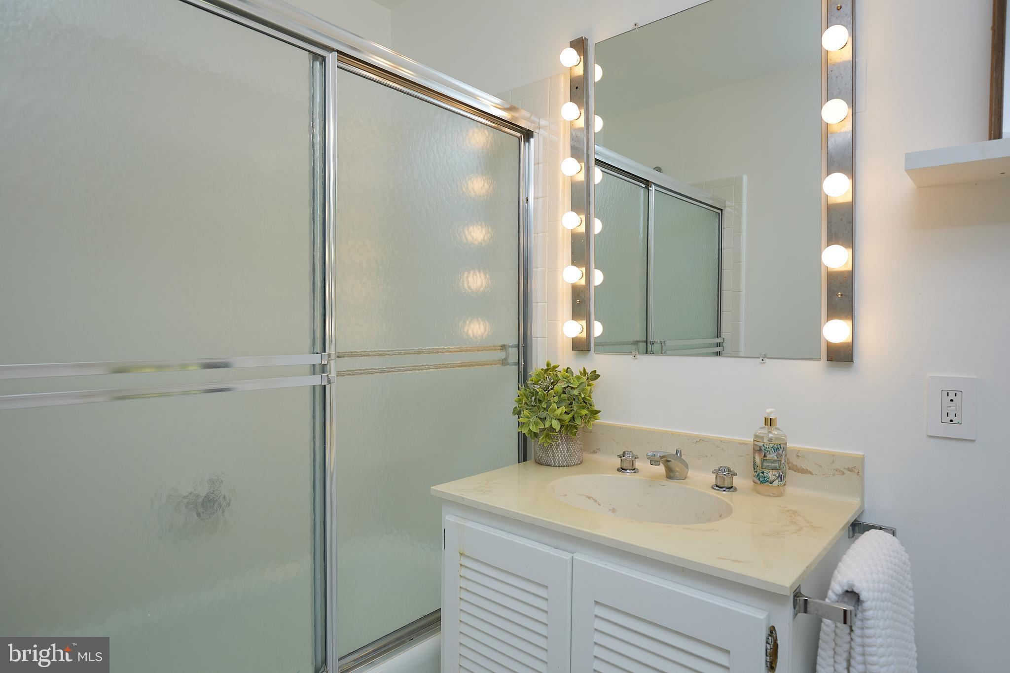 POTOMAC FALLS - Residential