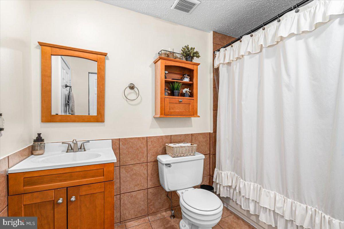 DAMASCUS MANOR - Residential