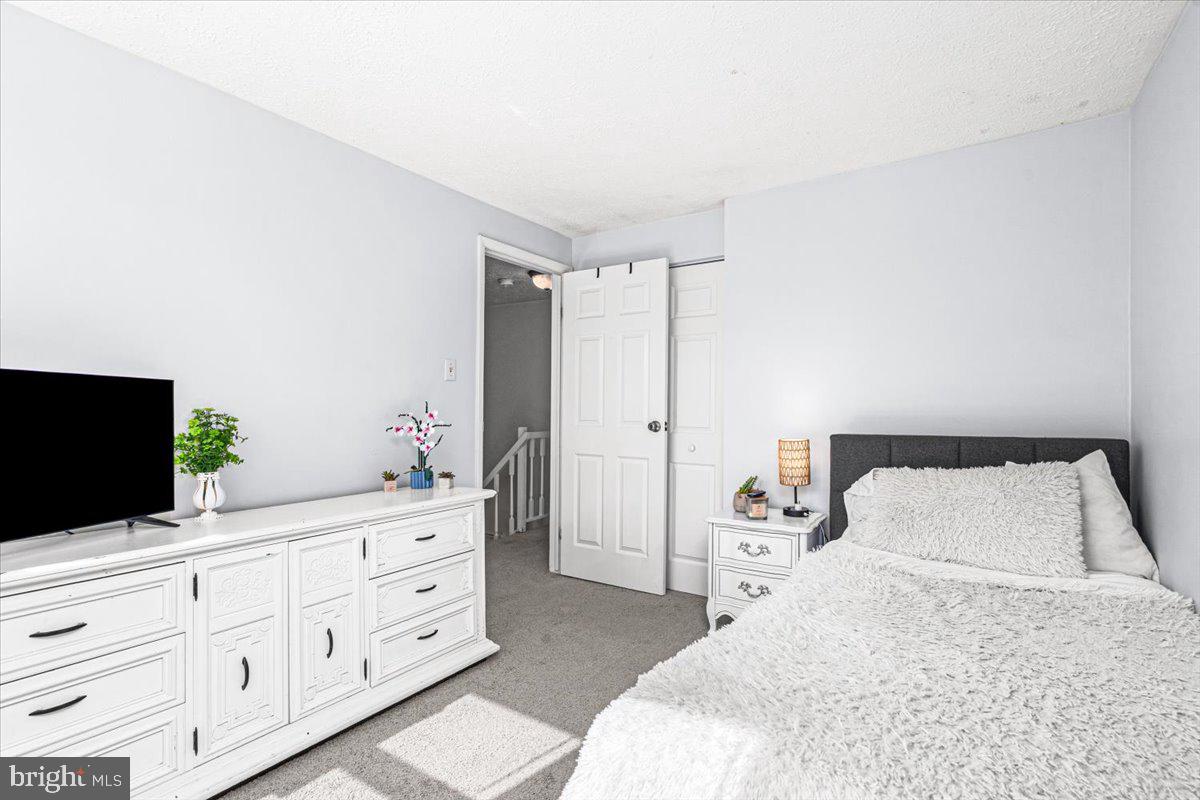 DAMASCUS MANOR - Residential