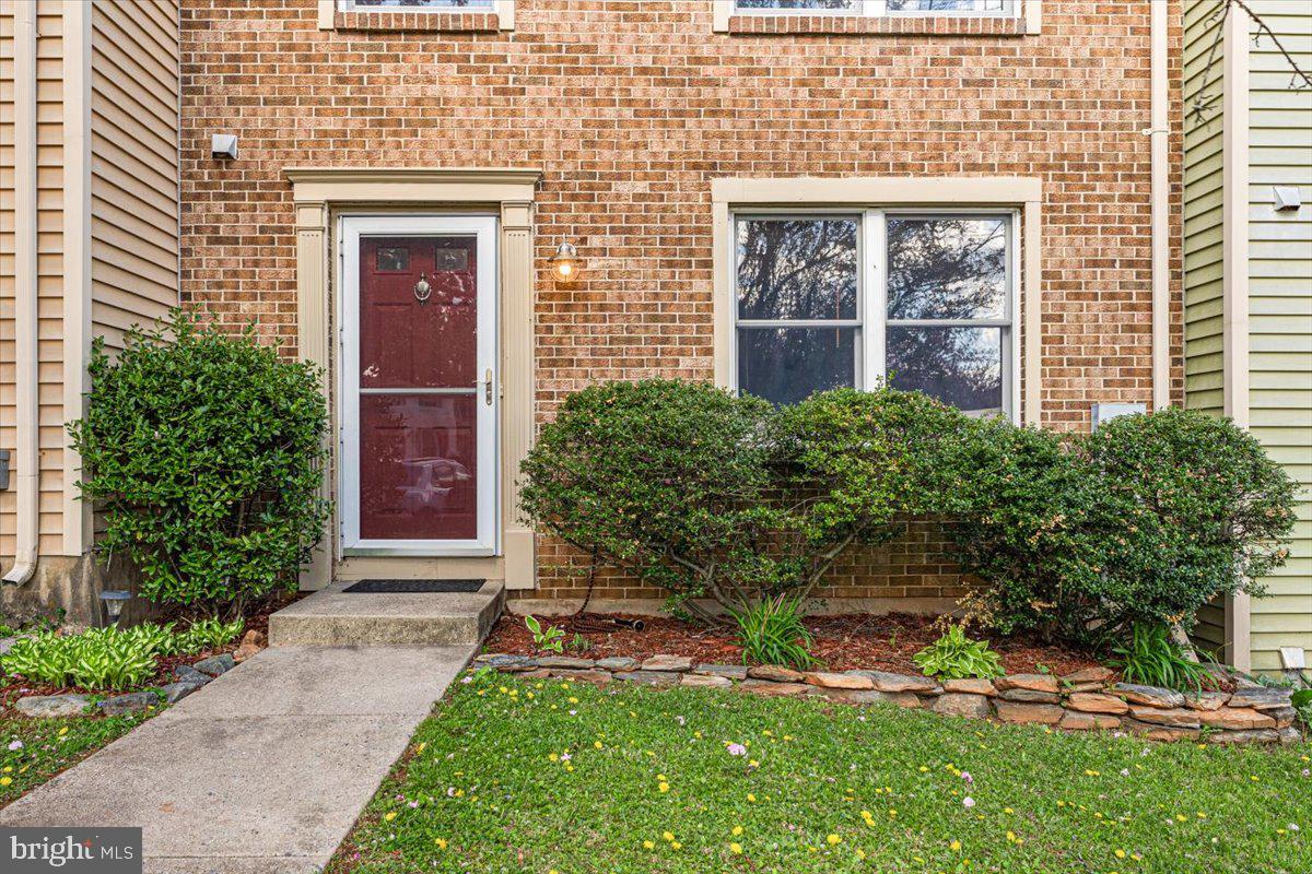 DAMASCUS MANOR - Residential