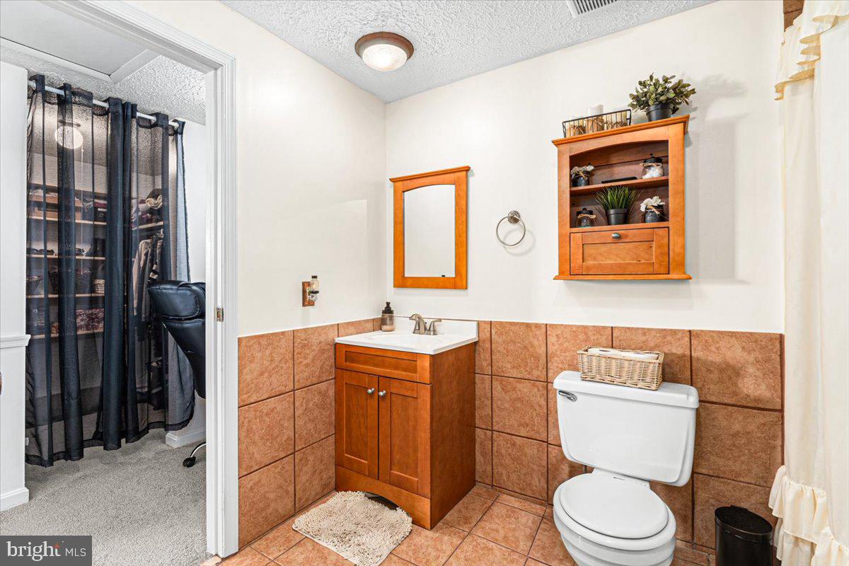 DAMASCUS MANOR - Residential