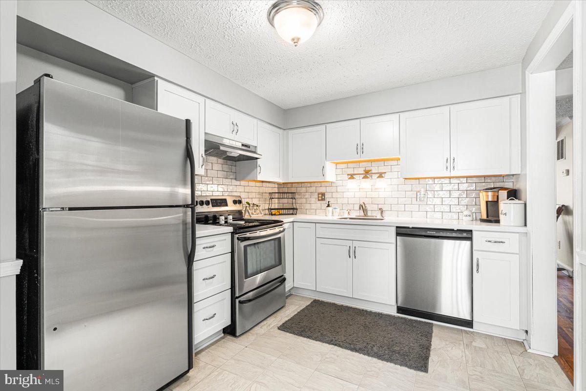 10307 RUNNING VALLEY LANE