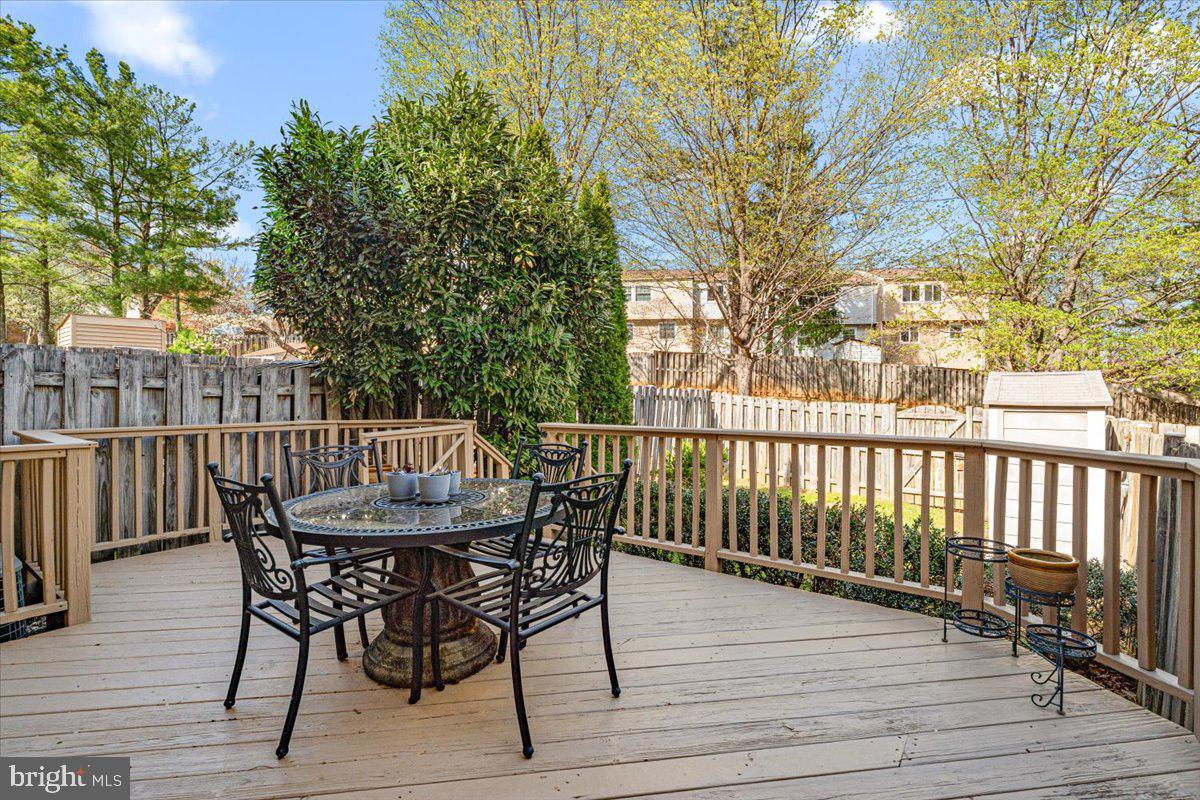 DAMASCUS MANOR - Residential