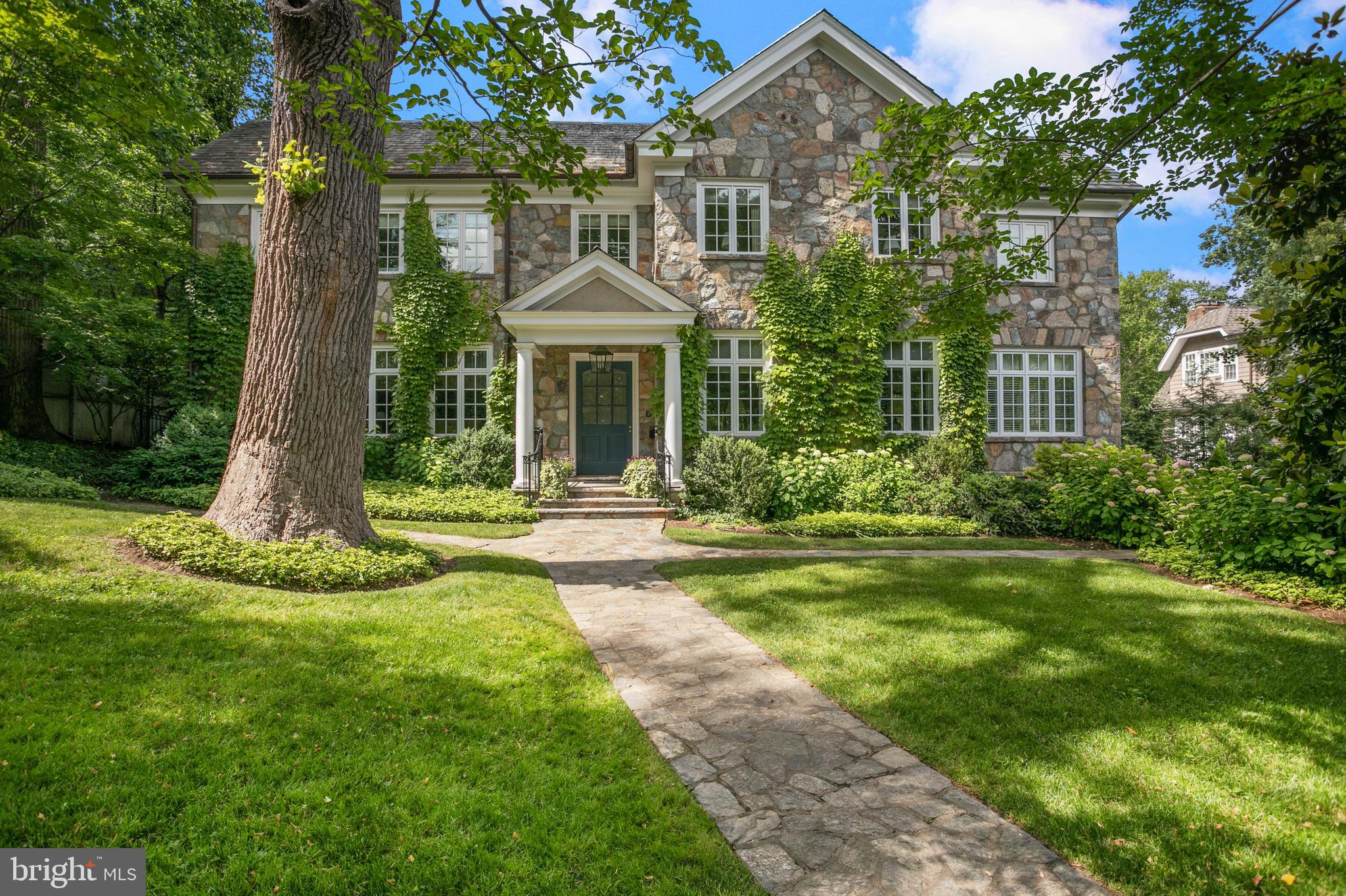 WESLEY HEIGHTS - Residential