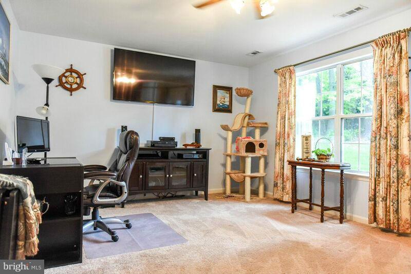 DRUM POINT - Residential