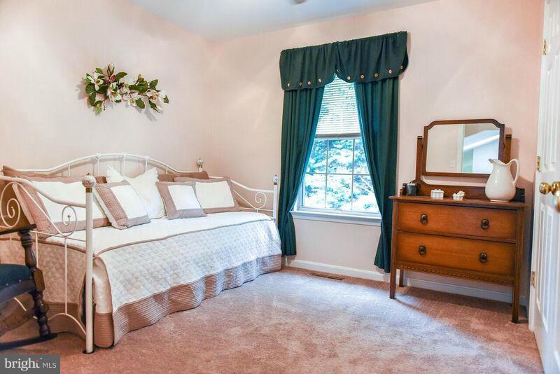 DRUM POINT - Residential