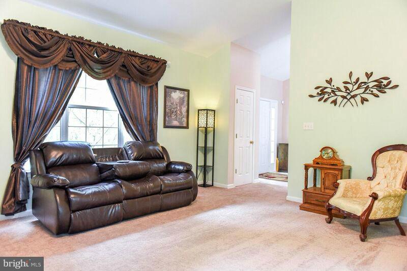 DRUM POINT - Residential