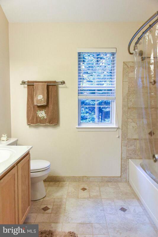 DRUM POINT - Residential