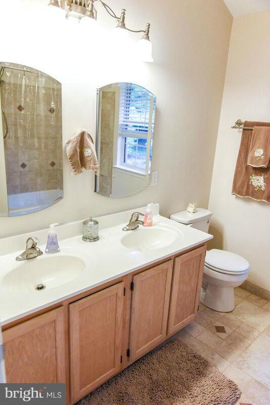 DRUM POINT - Residential