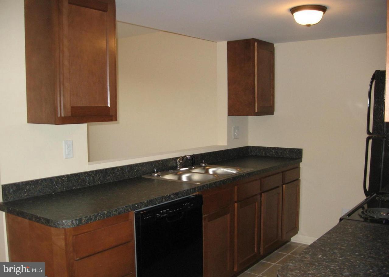 TABLER STATION MANOR - Residential