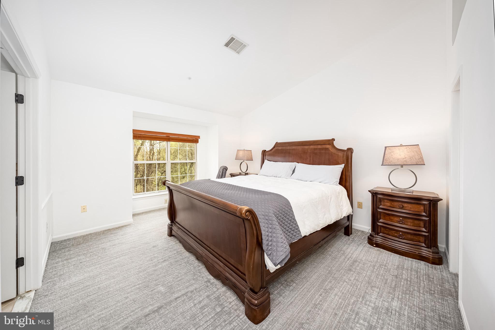 WOODVIEW VILLAGE - Residential