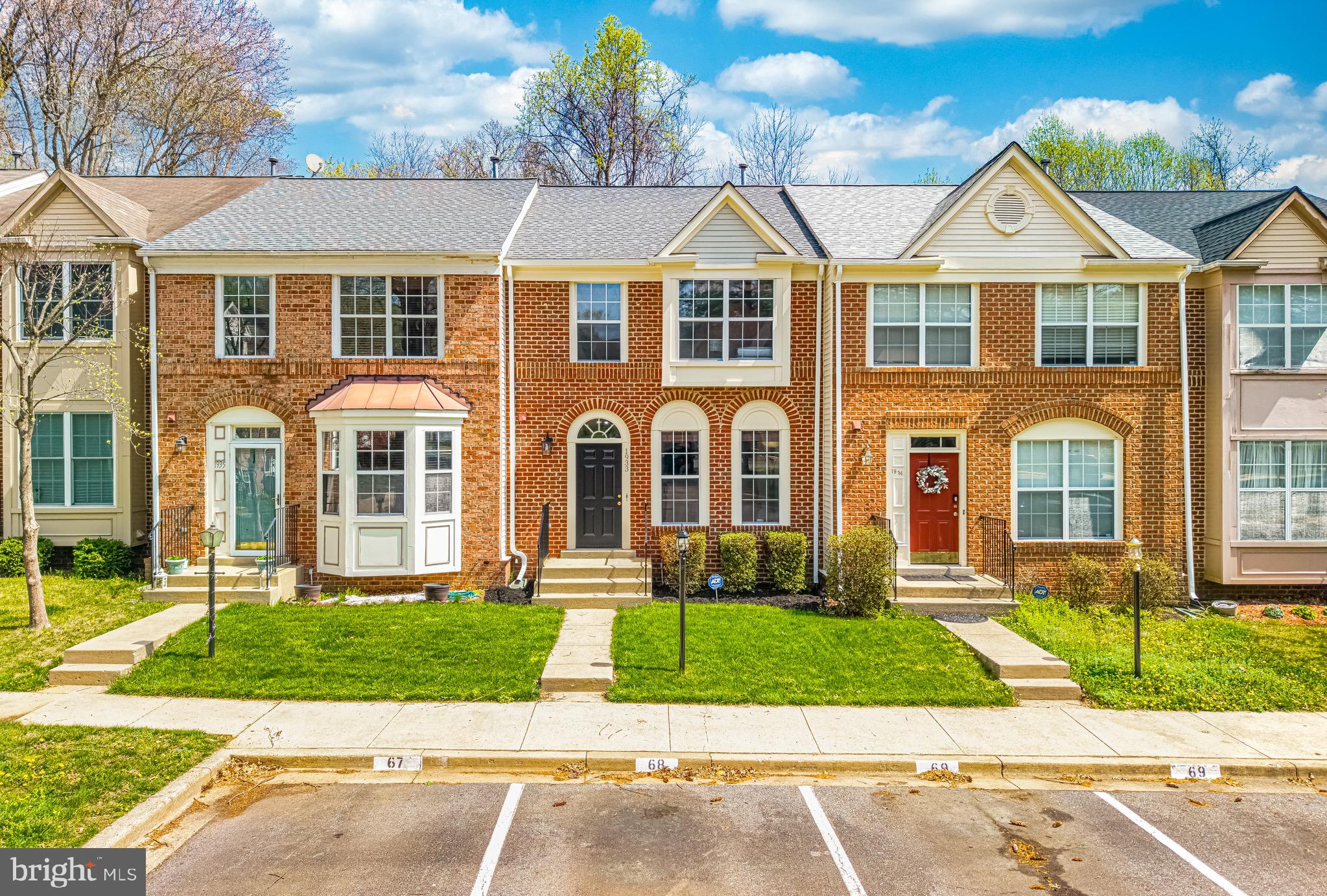 WOODVIEW VILLAGE - Residential