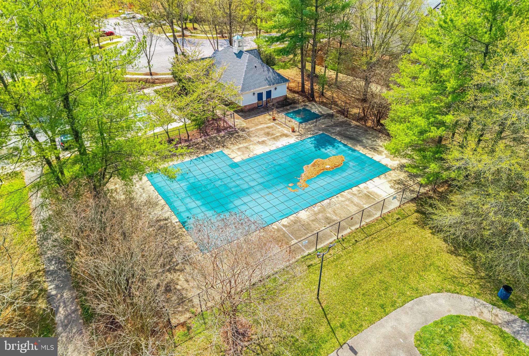 WOODVIEW VILLAGE - Residential