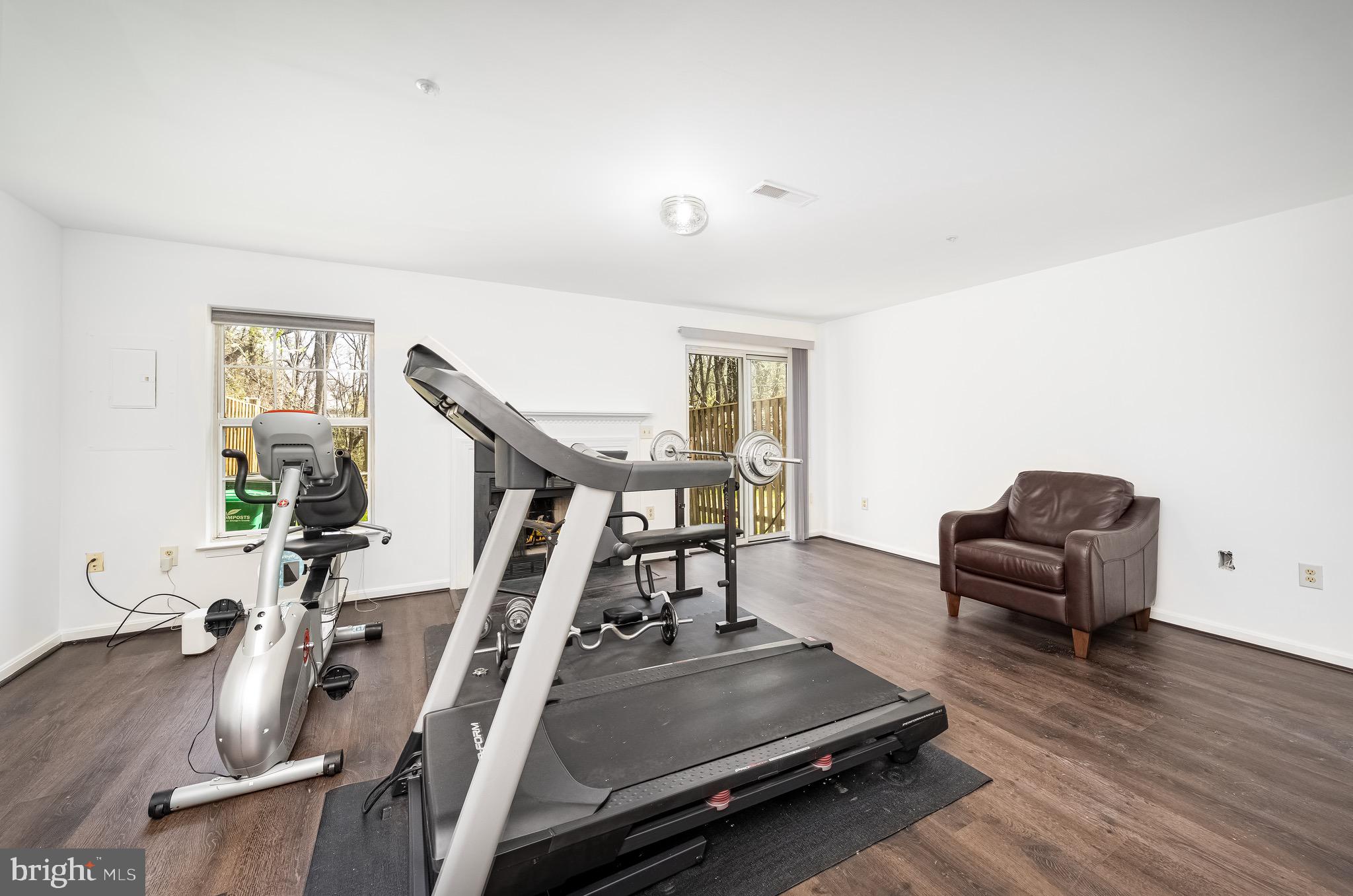 WOODVIEW VILLAGE - Residential