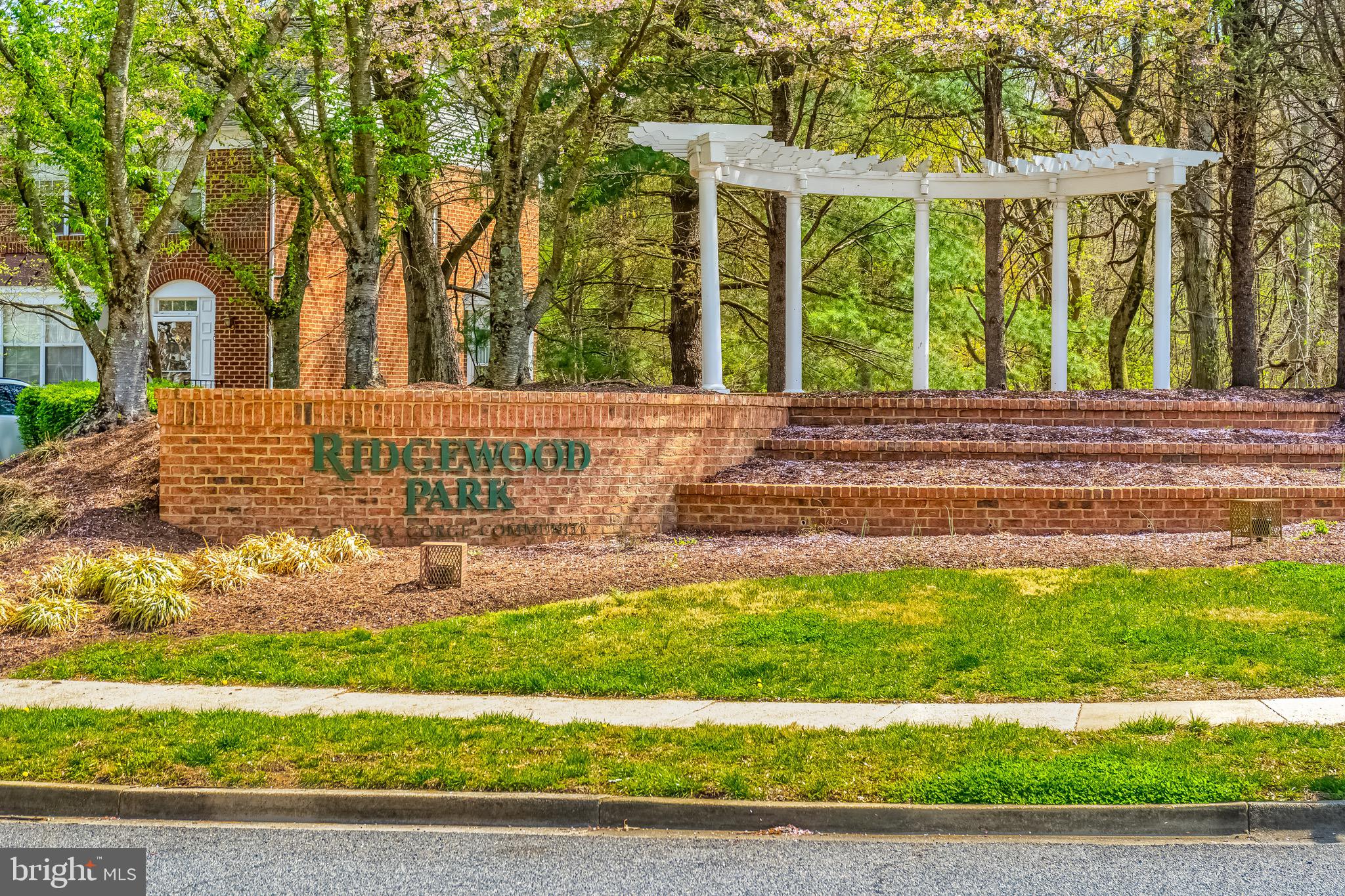 WOODVIEW VILLAGE - Residential