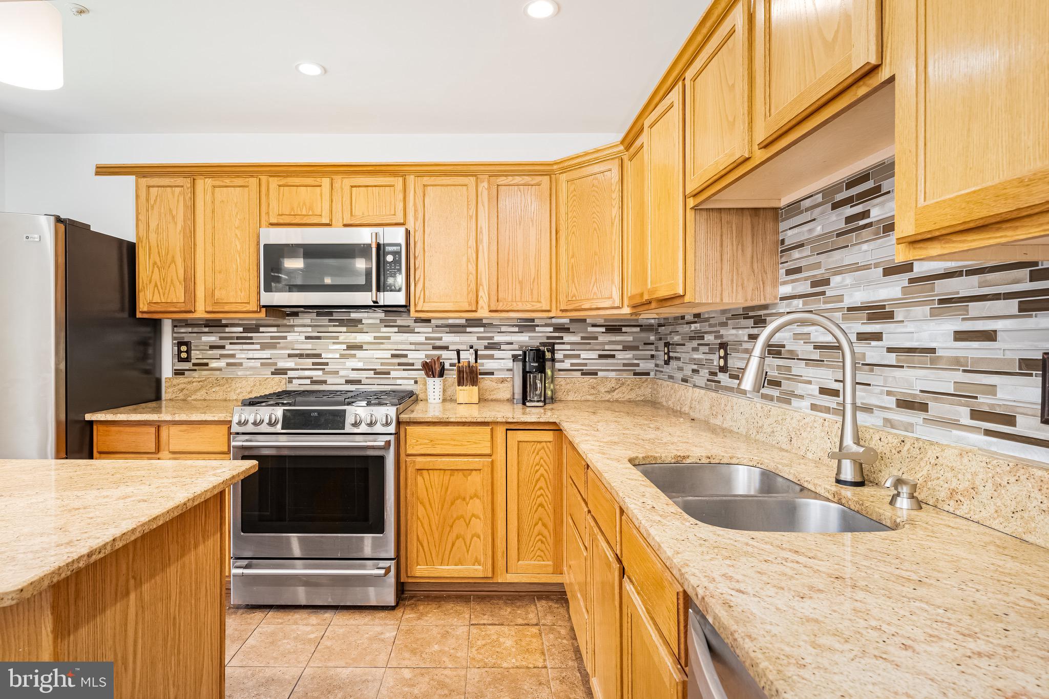 WOODVIEW VILLAGE - Residential