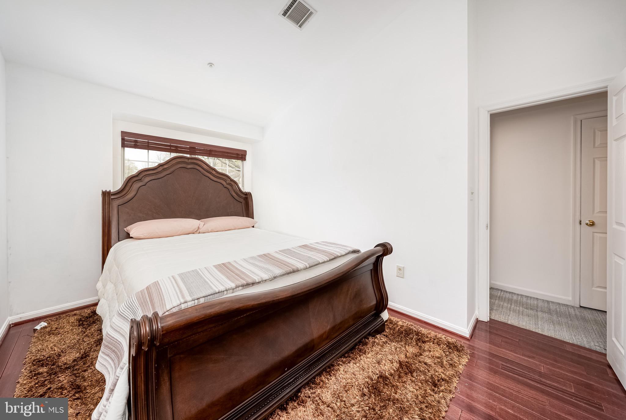 WOODVIEW VILLAGE - Residential