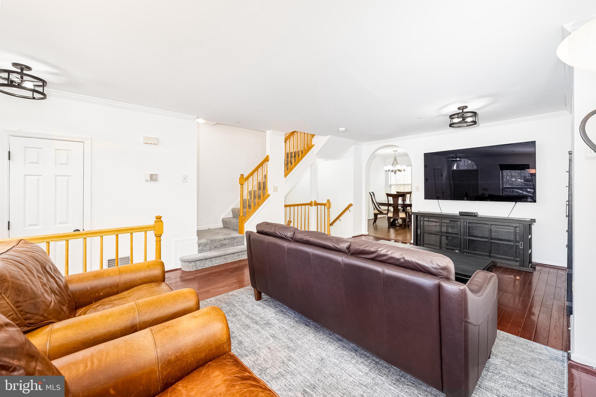 WOODVIEW VILLAGE - Residential