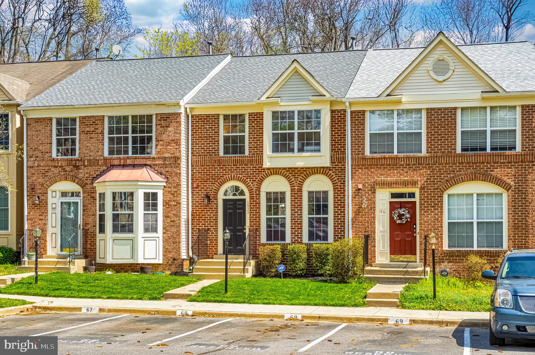 WOODVIEW VILLAGE - Residential