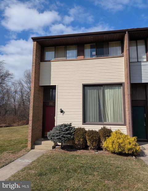 Condo For Sale - 138 Harrison Place<br/> EAST WINDSOR, NJ 08520