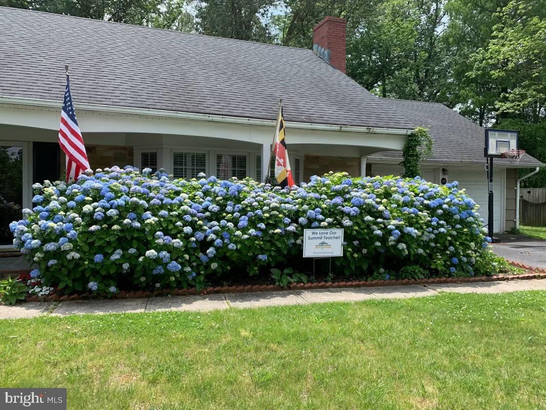 LONGRIDGE AT BELAIR - Residential