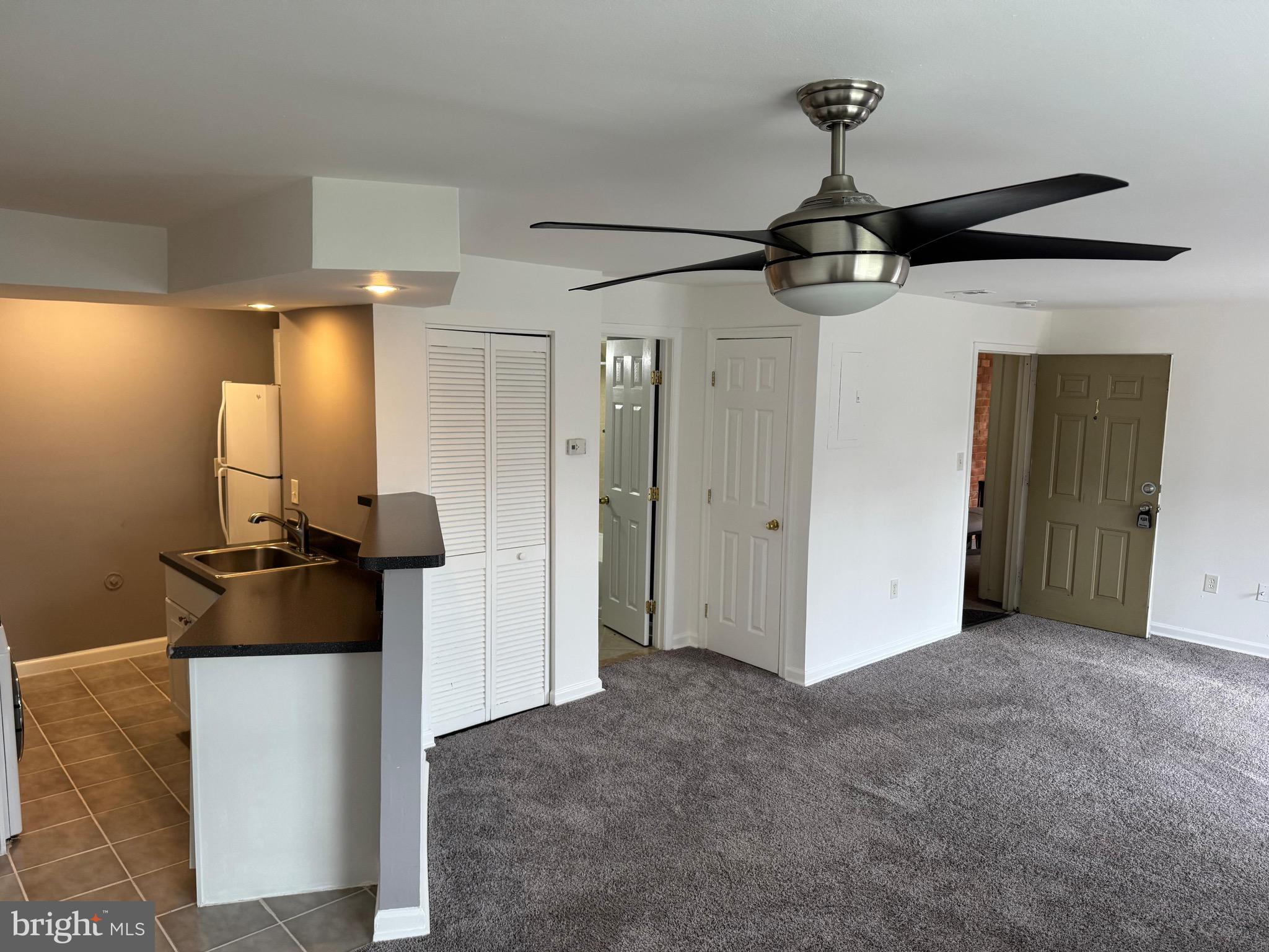 MARKHAM VIEW CONDOMINIUMS - Residential