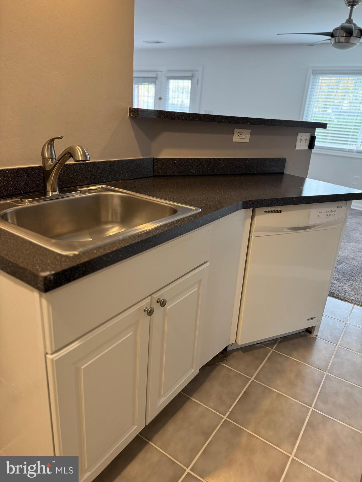 MARKHAM VIEW CONDOMINIUMS - Residential