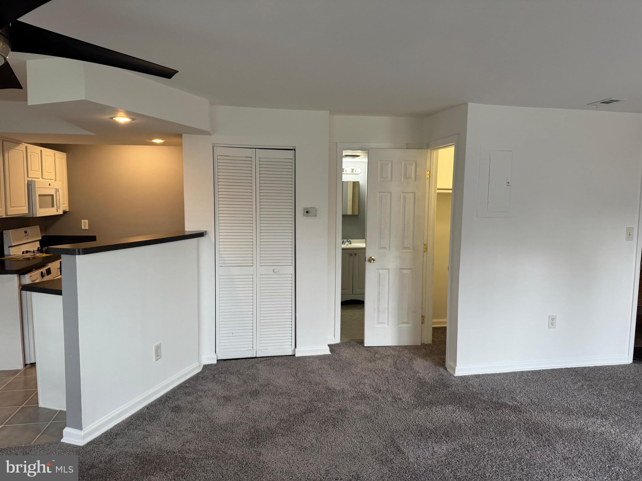 MARKHAM VIEW CONDOMINIUMS - Residential