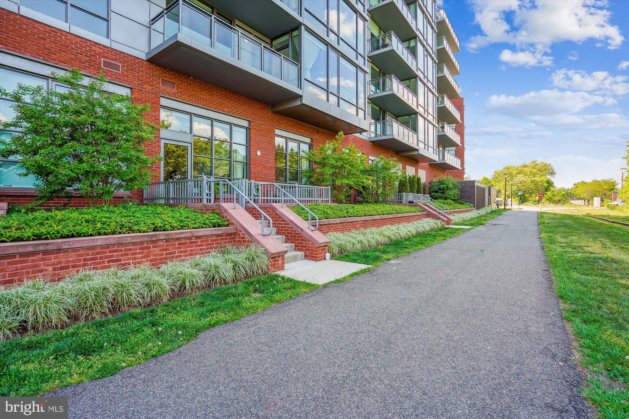 OLD TOWN NORTH - Residential