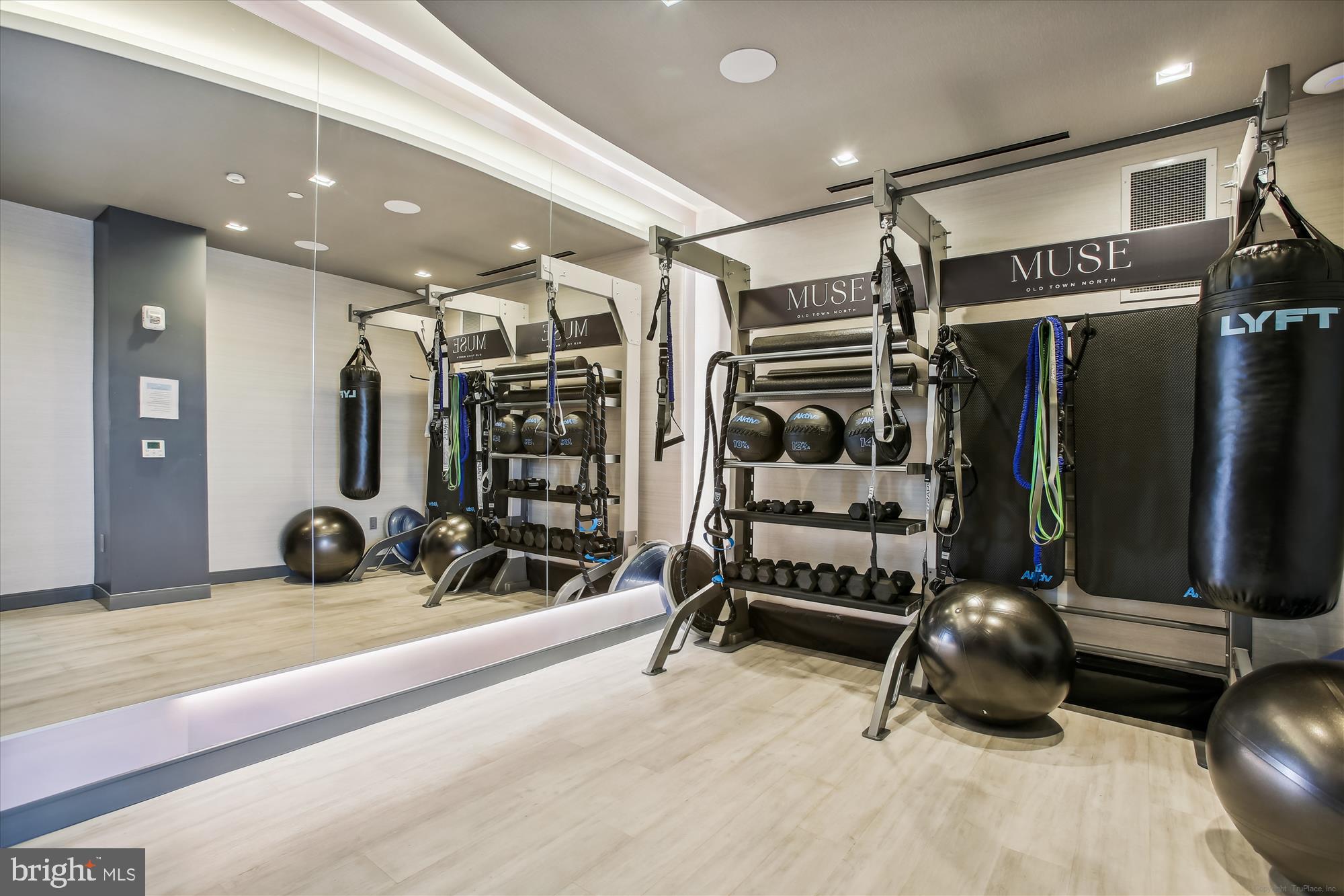 OLD TOWN NORTH - Residential