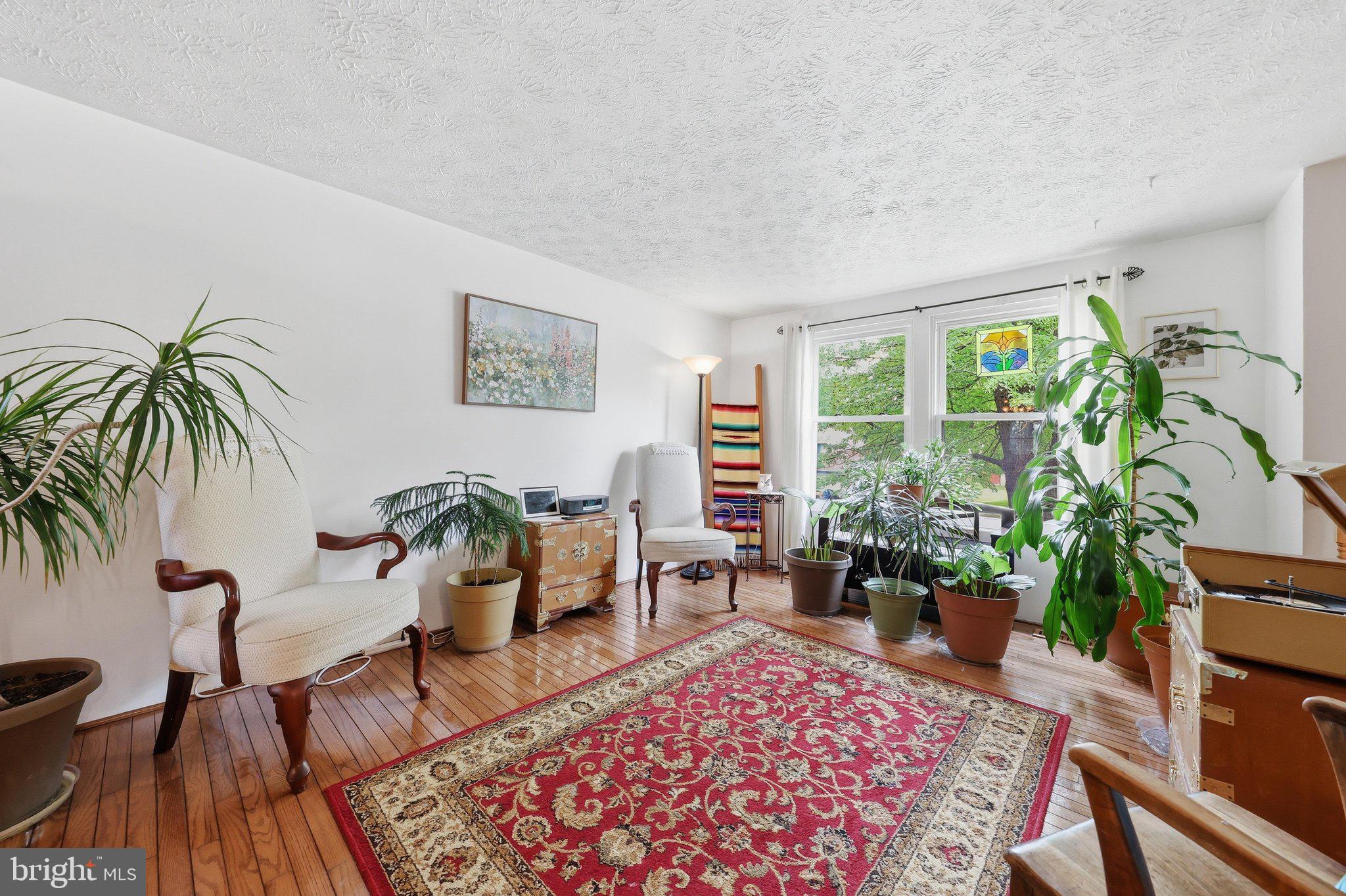 1595 ELMWOOD COURT