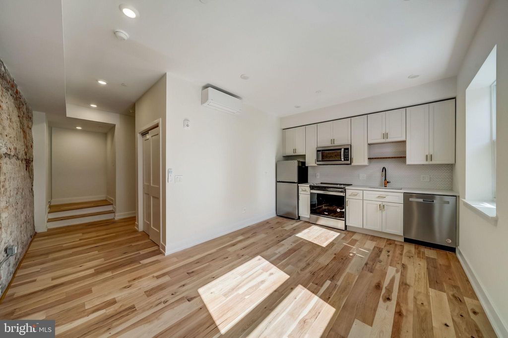 Photo of 620 S 8th Street, PHILADELPHIA, PA 19147 (MLS # PAPH2580156)