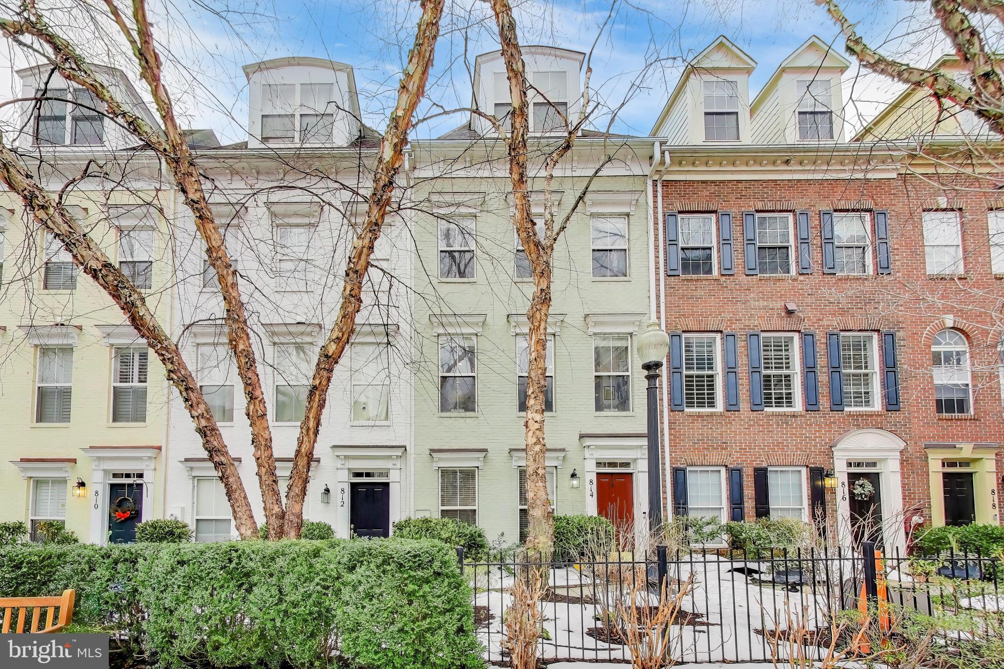 814 CAPITOL SQUARE PLACE SW